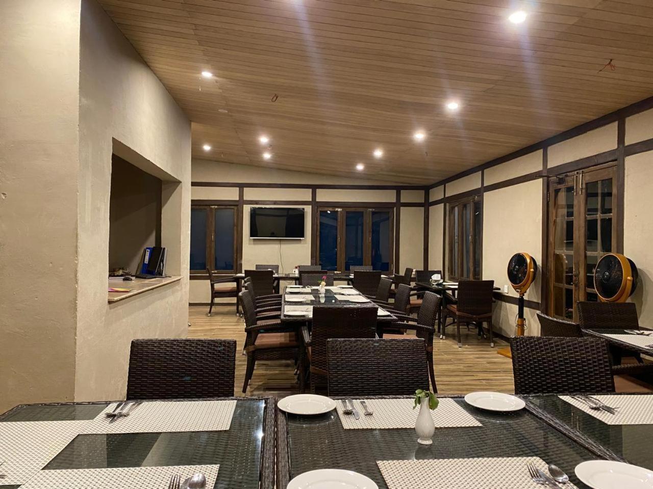 Dream Nest Resorts สการ์ดู ภายนอก รูปภาพ